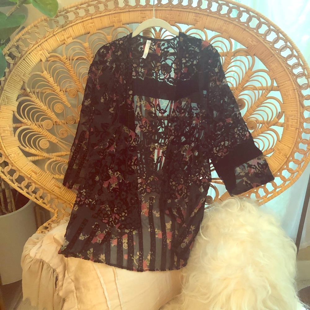 Anthropologie velvet burnout kimono one size